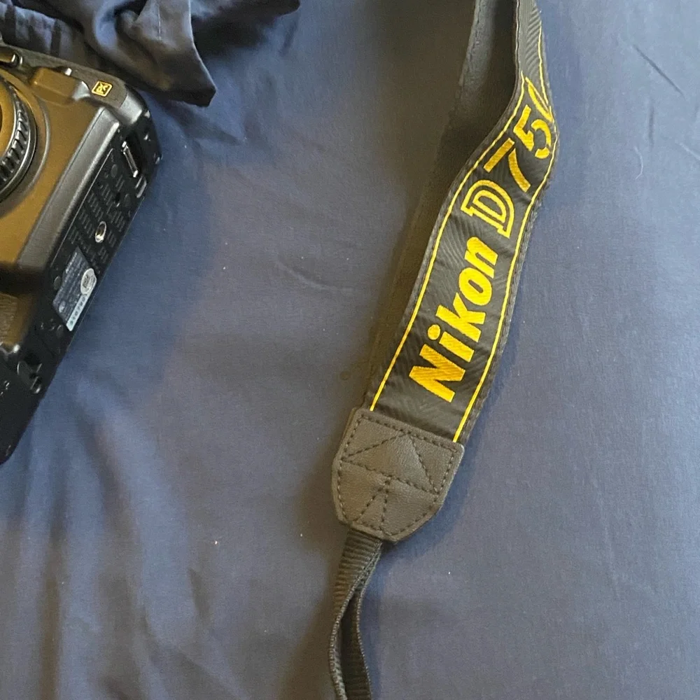 Lens and case for professional digital camera Nikon D850